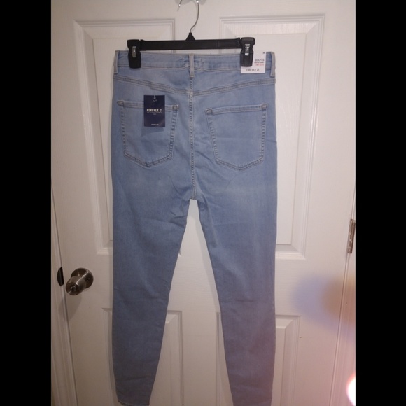 Sculpted High-Rise Skinny Jeans - Picture 5 of 7